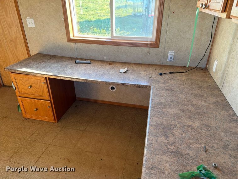 image for item FT6937 2004 Teton Homes skid mounted living quarters