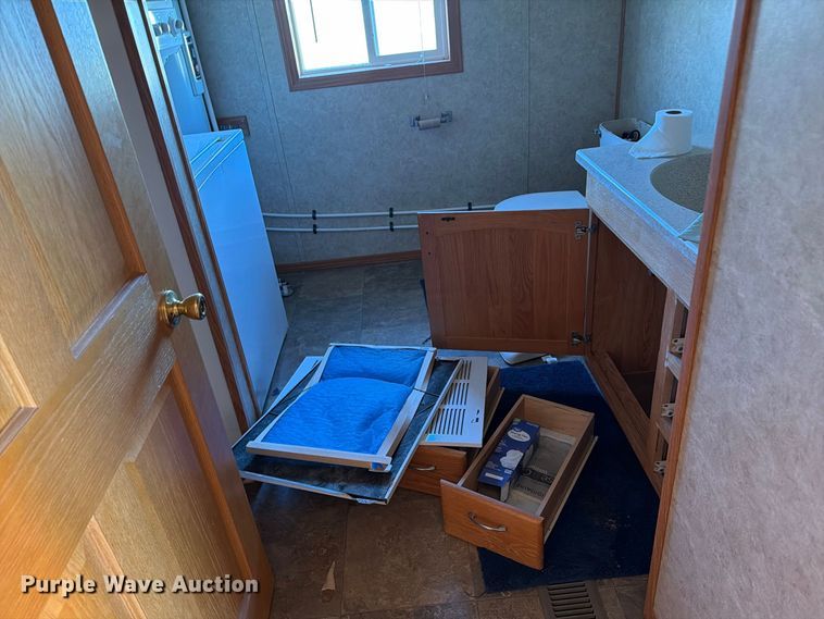 image for item FT6937 2004 Teton Homes skid mounted living quarters