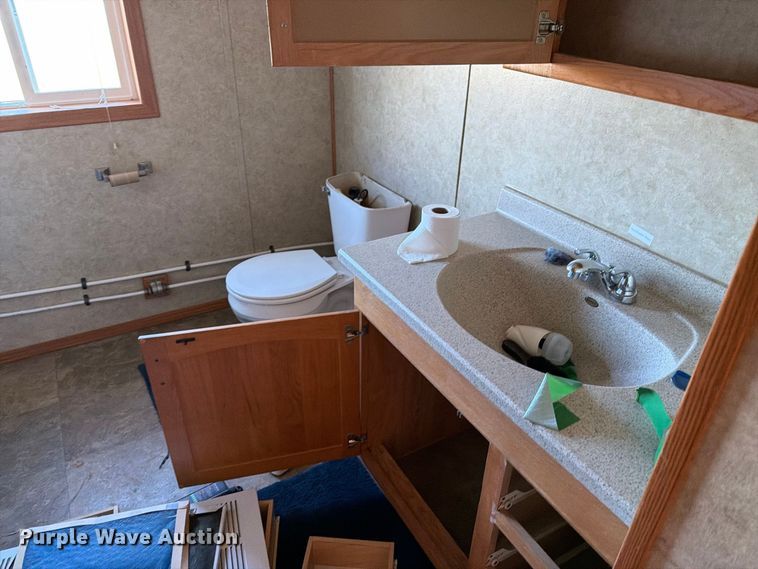 image for item FT6937 2004 Teton Homes skid mounted living quarters