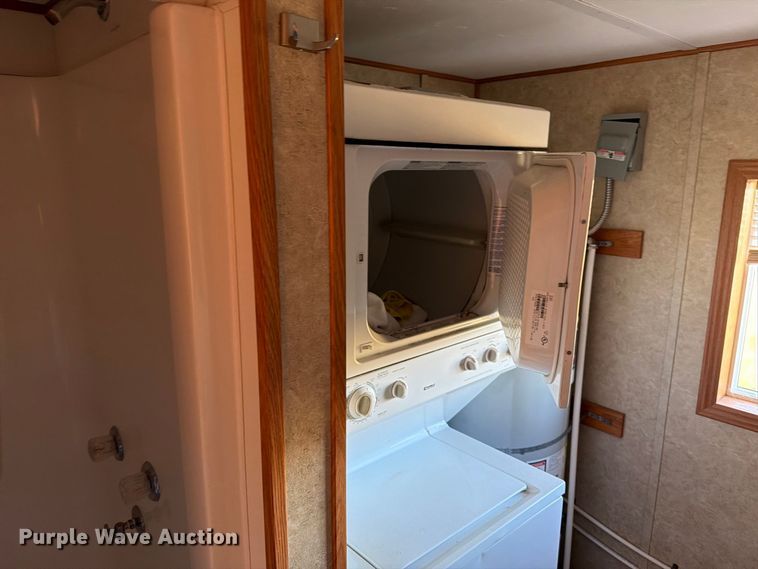 image for item FT6937 2004 Teton Homes skid mounted living quarters