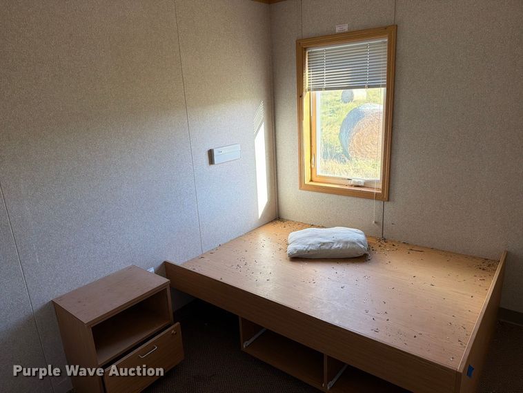 image for item FT6939 Builders Choice skid mounted living quarters