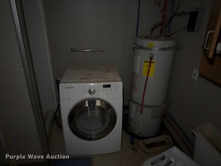 image for item FT6939 Builders Choice skid mounted living quarters