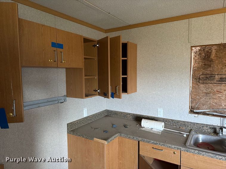 image for item FT6939 Builders Choice skid mounted living quarters