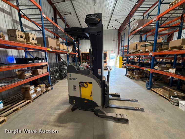 image for item FT6940 2019 Crown RR5715-35 order picker