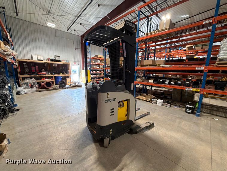 image for item FT6940 2019 Crown RR5715-35 order picker