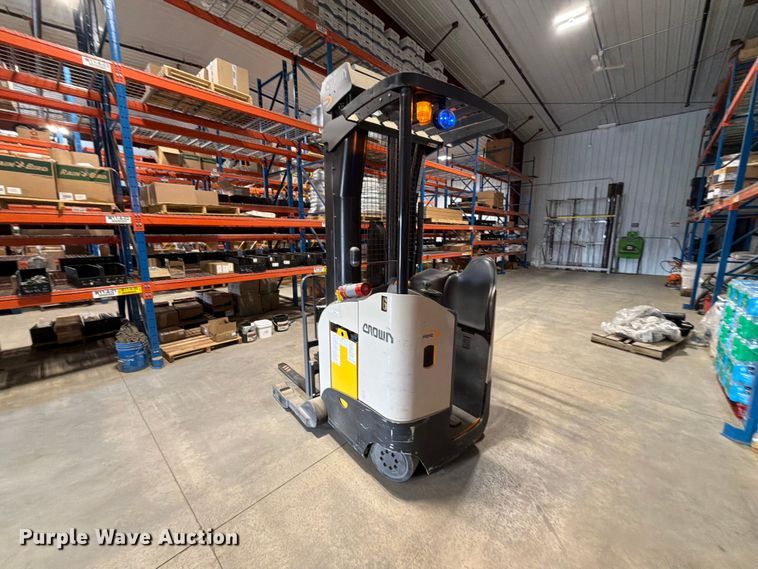 image for item FT6940 2019 Crown RR5715-35 order picker