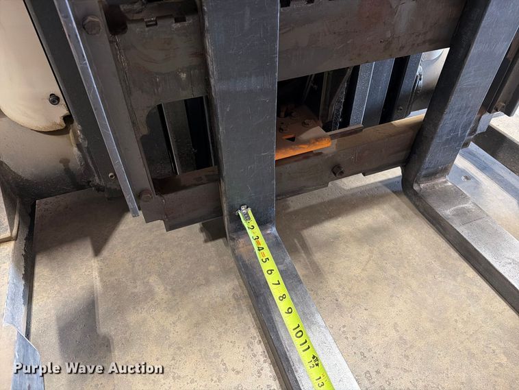 image for item FT6940 2019 Crown RR5715-35 order picker