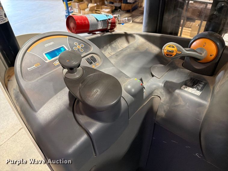 image for item FT6940 2019 Crown RR5715-35 order picker