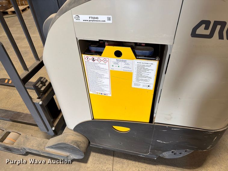 image for item FT6940 2019 Crown RR5715-35 order picker