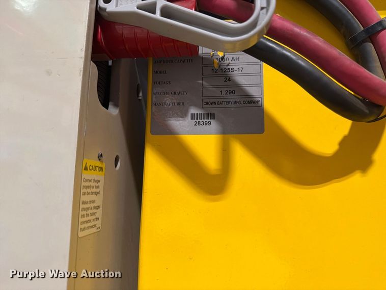 image for item FT6940 2019 Crown RR5715-35 order picker