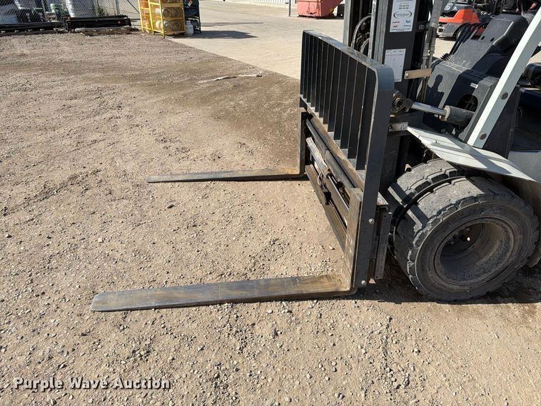 image for item FT6941 2017 Unicarriers PF80YLP forklift