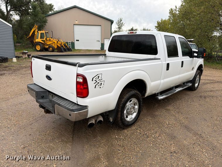 image for item FT6943 2011 Ford F250 Super Duty Crew Cab pickup truck