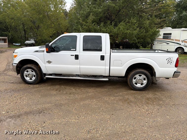 image for item FT6943 2011 Ford F250 Super Duty Crew Cab pickup truck