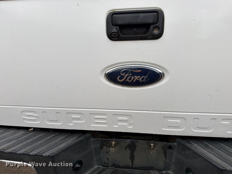 image for item FT6943 2011 Ford F250 Super Duty Crew Cab pickup truck