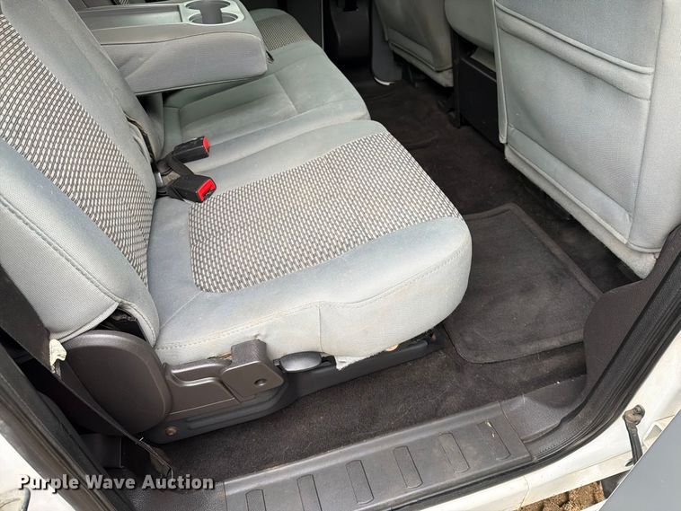 image for item FT6943 2011 Ford F250 Super Duty Crew Cab pickup truck