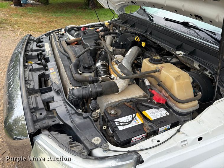 image for item FT6943 2011 Ford F250 Super Duty Crew Cab pickup truck