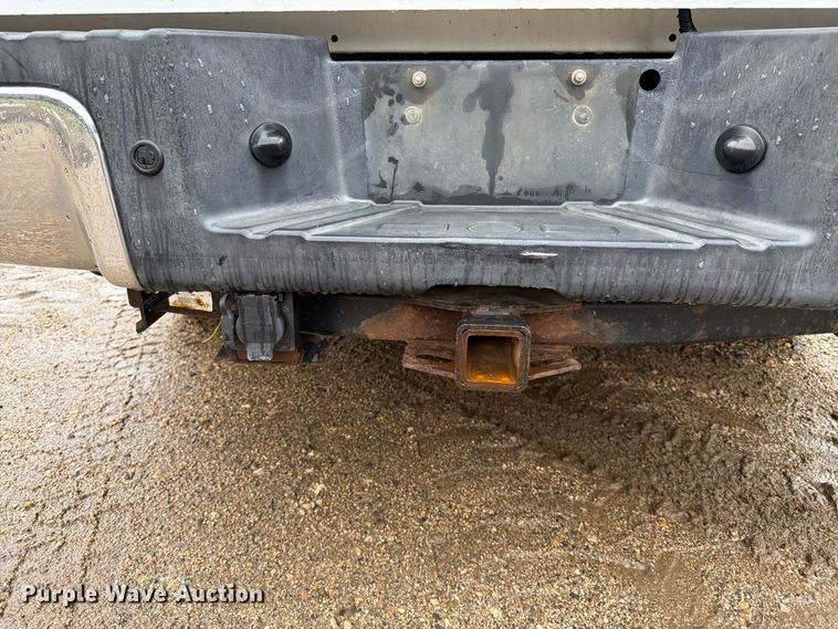 image for item FT6943 2011 Ford F250 Super Duty Crew Cab pickup truck