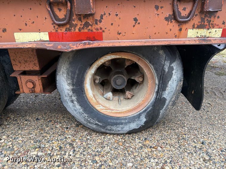 image for item FT6944 1978 Miller OTH tilt deck equipment trailer