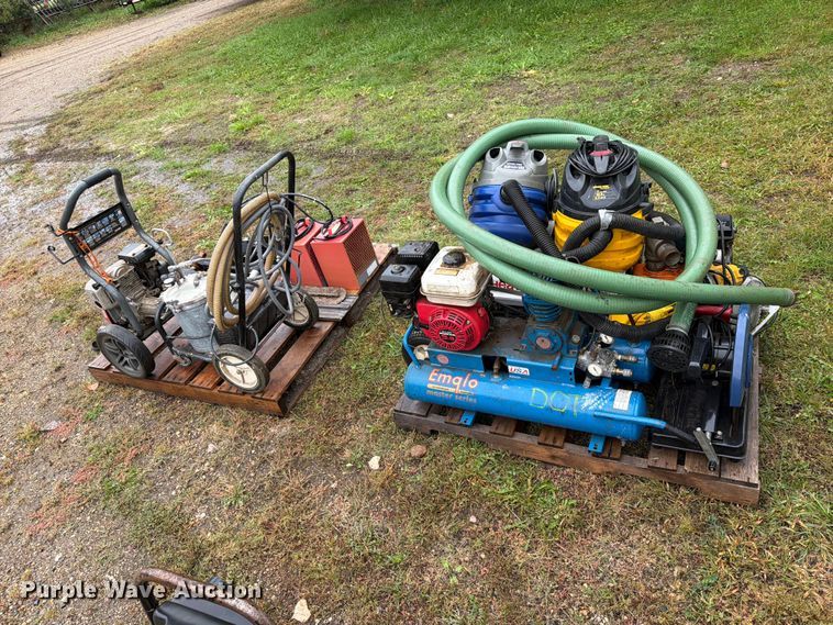 image for item FT6945 Assorted tools