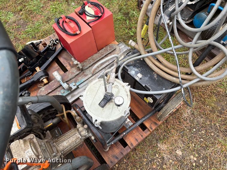 image for item FT6945 Assorted tools