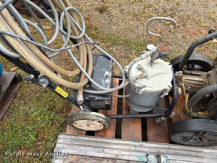 image for item FT6945 Assorted tools