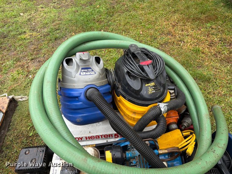 image for item FT6945 Assorted tools