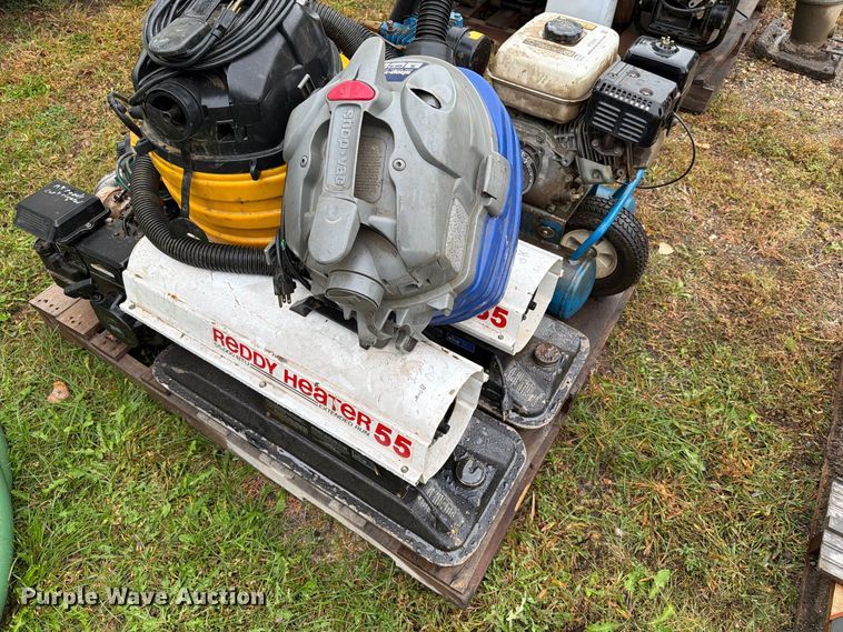 image for item FT6945 Assorted tools