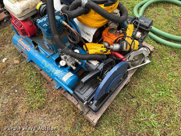 image for item FT6945 Assorted tools