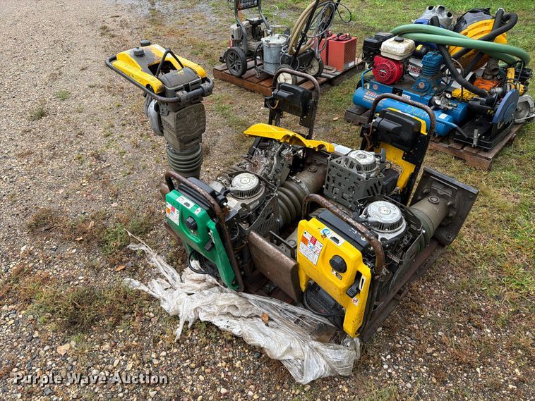 image for item FT6946 (5) plate compactors