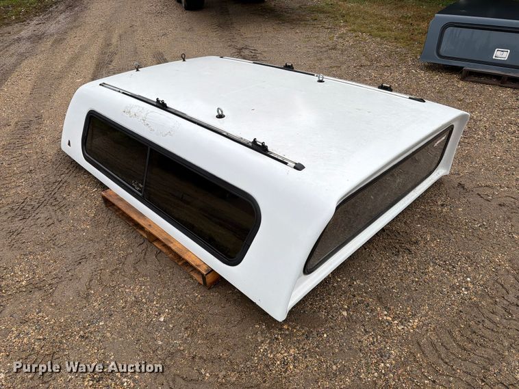 image for item FT6948 Leer pickup truck topper