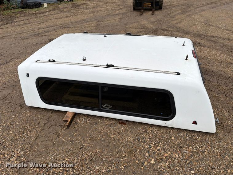 image for item FT6948 Leer pickup truck topper