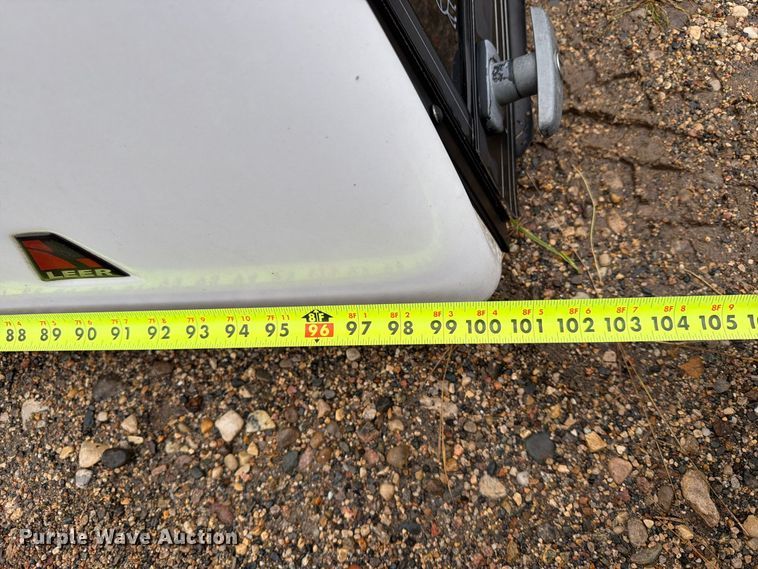 image for item FT6948 Leer pickup truck topper