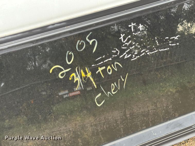 image for item FT6948 Leer pickup truck topper