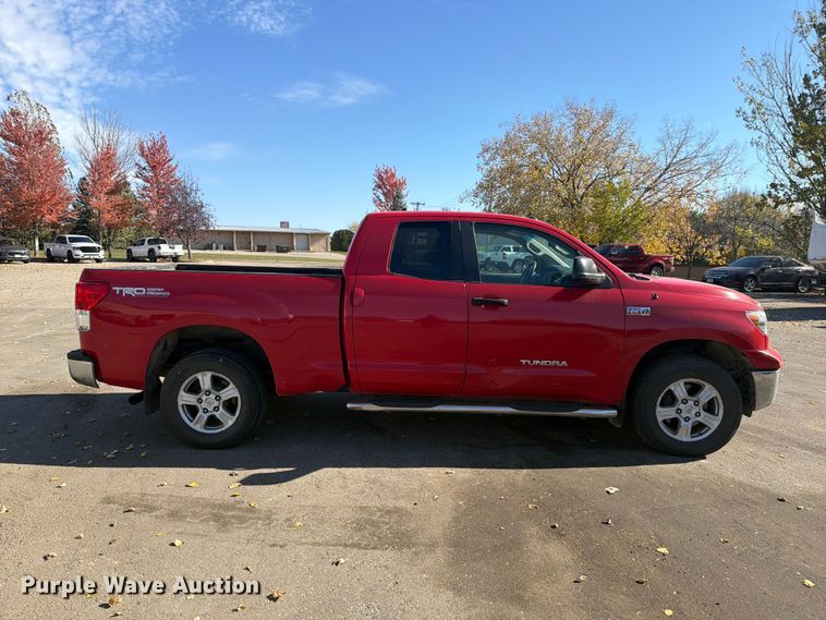 image for item FT7560 2013 Toyota Tundra Ext. Cab pickup truck