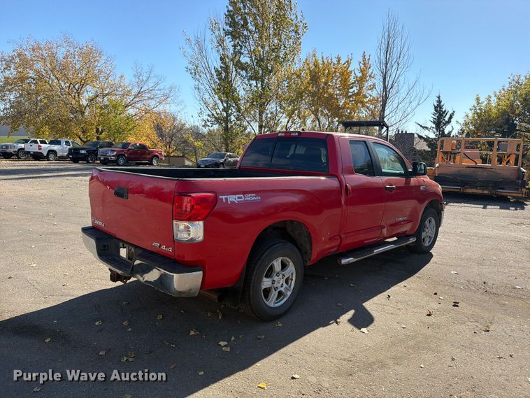 image for item FT7560 2013 Toyota Tundra Ext. Cab pickup truck