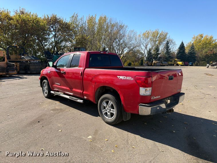 image for item FT7560 2013 Toyota Tundra Ext. Cab pickup truck