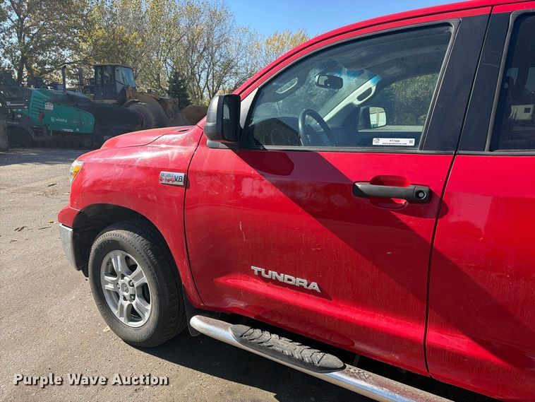 image for item FT7560 2013 Toyota Tundra Ext. Cab pickup truck