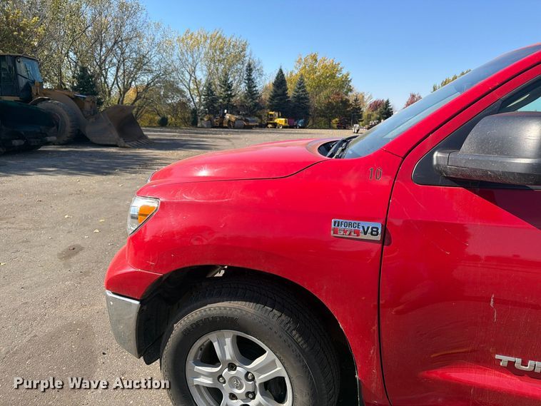 image for item FT7560 2013 Toyota Tundra Ext. Cab pickup truck