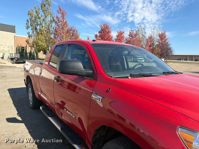 image for item FT7560 2013 Toyota Tundra Ext. Cab pickup truck