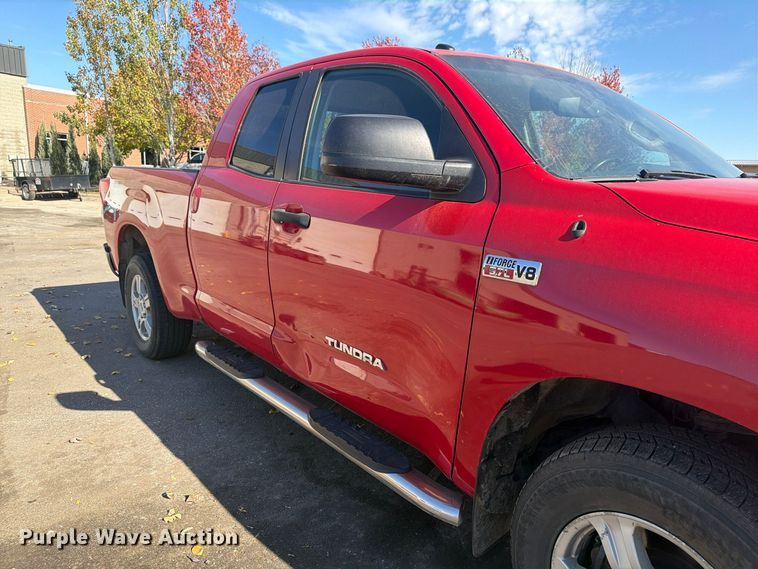 image for item FT7560 2013 Toyota Tundra Ext. Cab pickup truck