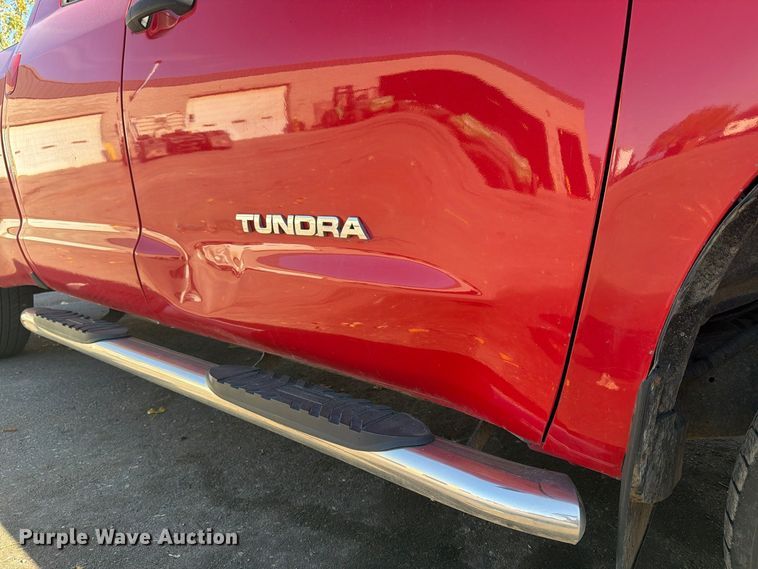 image for item FT7560 2013 Toyota Tundra Ext. Cab pickup truck