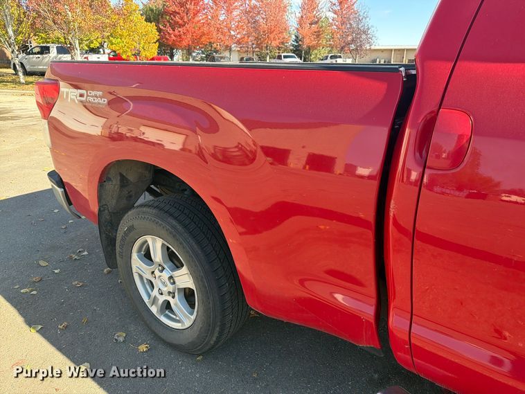 image for item FT7560 2013 Toyota Tundra Ext. Cab pickup truck
