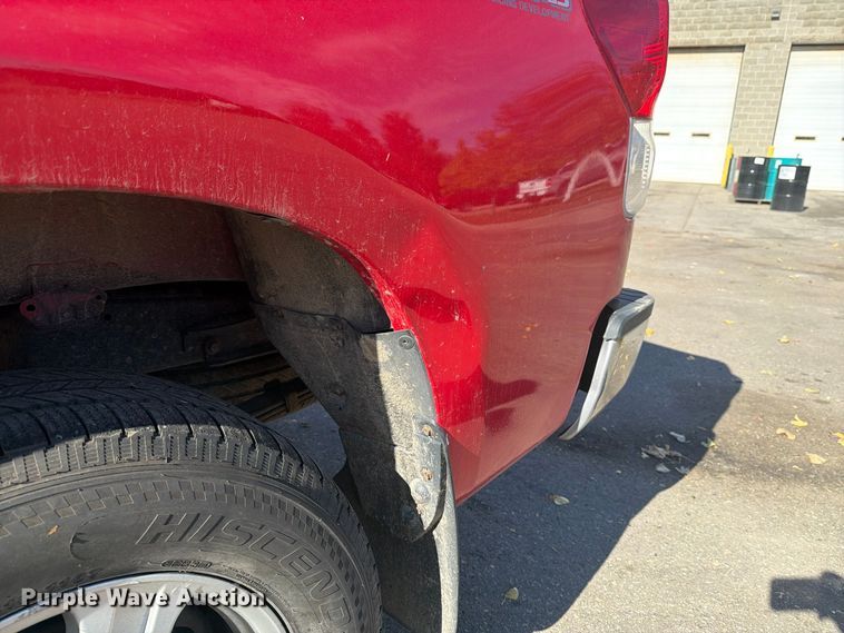 image for item FT7560 2013 Toyota Tundra Ext. Cab pickup truck