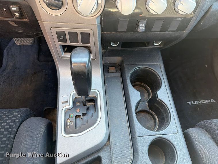 image for item FT7560 2013 Toyota Tundra Ext. Cab pickup truck