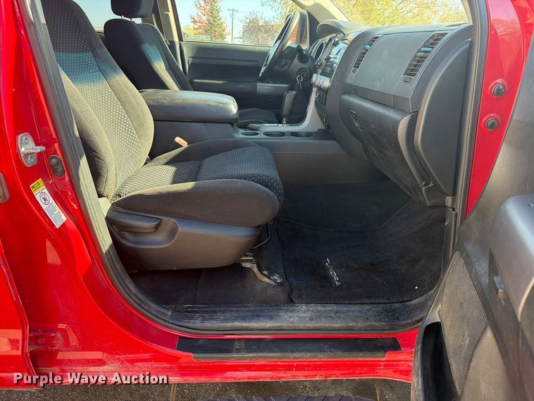 image for item FT7560 2013 Toyota Tundra Ext. Cab pickup truck
