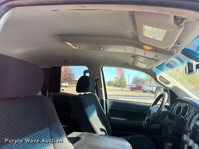 image for item FT7560 2013 Toyota Tundra Ext. Cab pickup truck