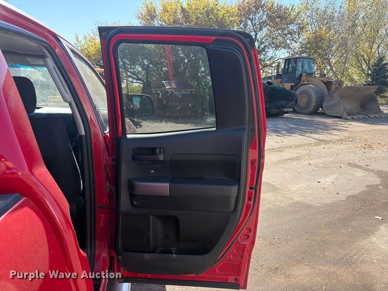 image for item FT7560 2013 Toyota Tundra Ext. Cab pickup truck
