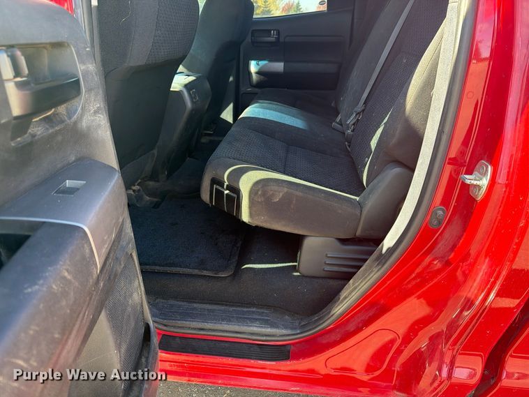 image for item FT7560 2013 Toyota Tundra Ext. Cab pickup truck