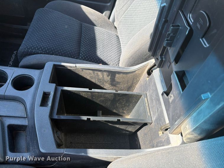 image for item FT7560 2013 Toyota Tundra Ext. Cab pickup truck