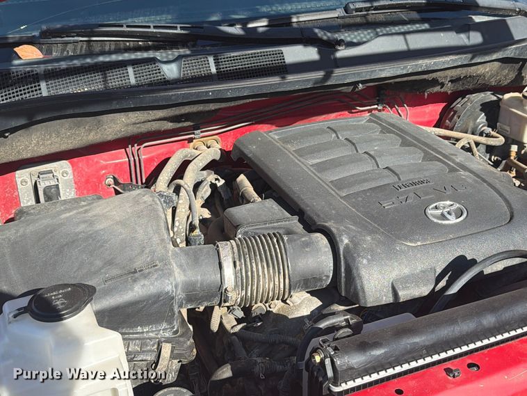 image for item FT7560 2013 Toyota Tundra Ext. Cab pickup truck